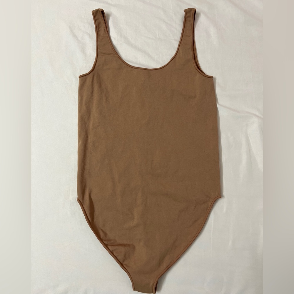 SKIMS Essential Scoop Neck Bodysuit